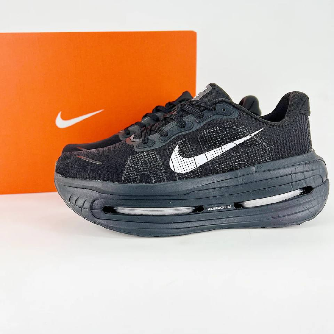 Nike Vomero Premium - Preto