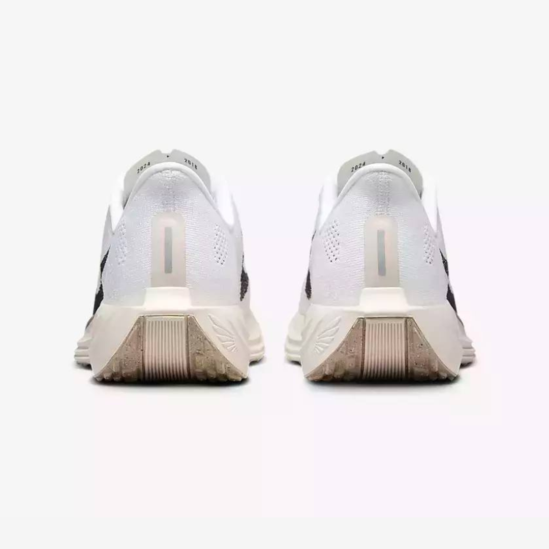 Nike Air Zoom Pegasus Plus - Branco/Bege