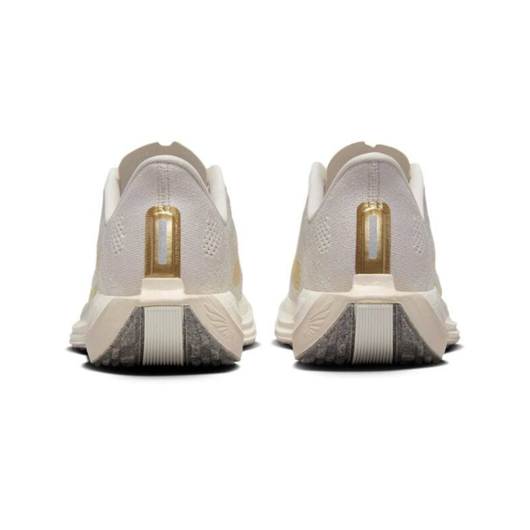 Nike Air Zoom Pegasus Plus - Marrom Claro/Bege