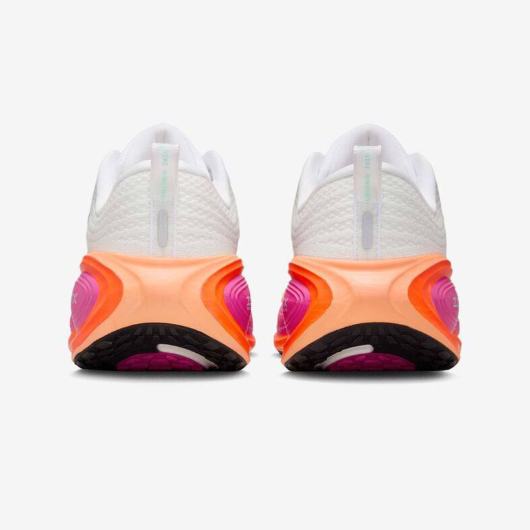 Nike Vomero Plus - Branco/Laranja/Rosa Fogo