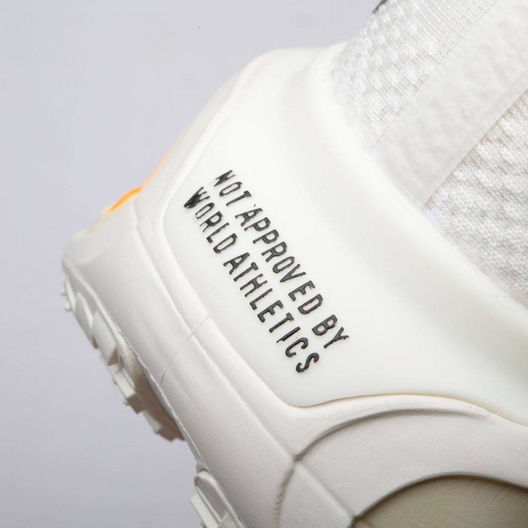 Nike Vomero Premium - Branco/Laranja