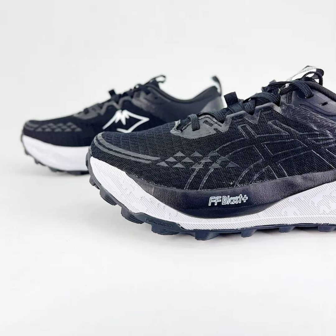Asics Gel Trabuco 13 - Preto/Branco