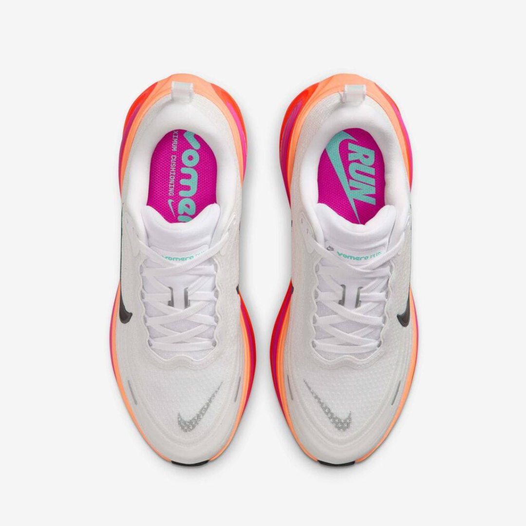 Nike Vomero Plus - Branco/Laranja/Rosa Fogo