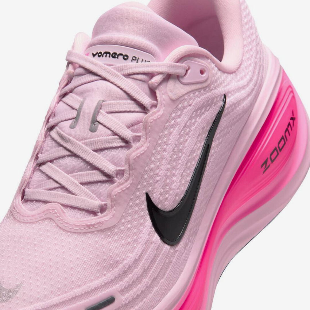 Nike Vomero Plus - Rosa Claro/Rosa Pink
