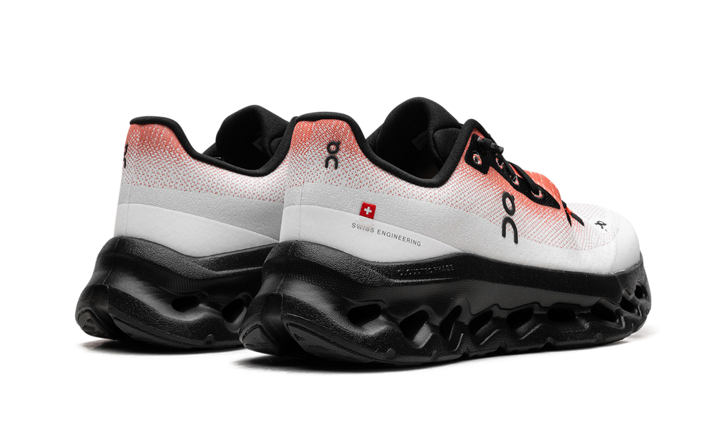 On Running Cloudtilt WMNS "Flame Eclipse"