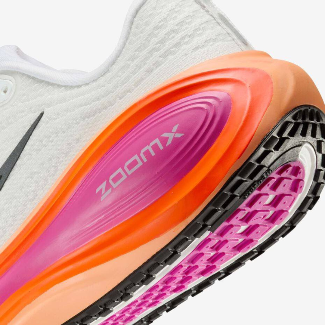 Nike Vomero Plus - Branco/Laranja/Rosa Fogo