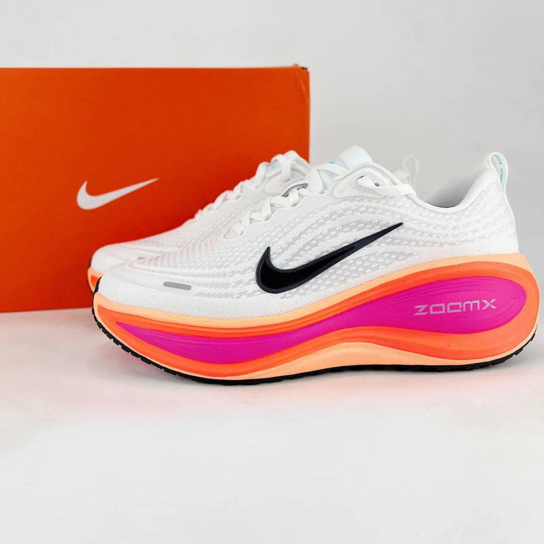 Nike Vomero Plus - Branco/Laranja/Rosa Fogo