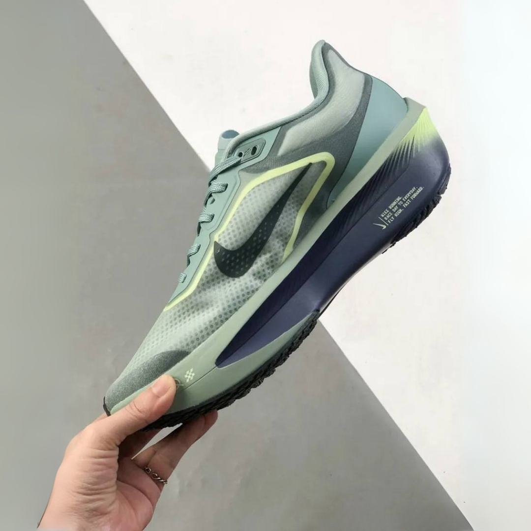 Nike Zoom Fly 6 - Verde Oliva