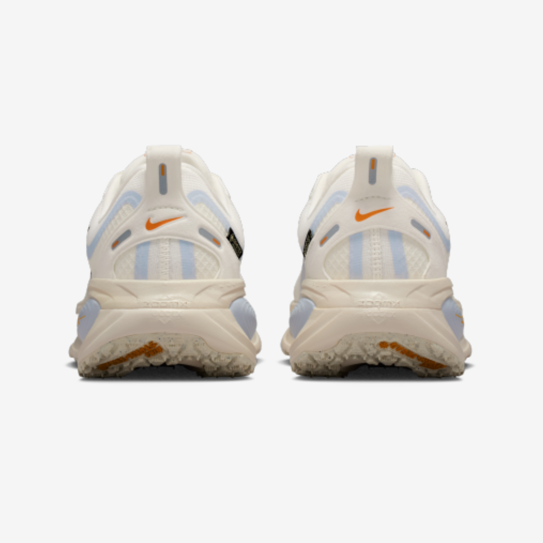 Nike Vomero 18 GORE-TEX - Bege/Cinza