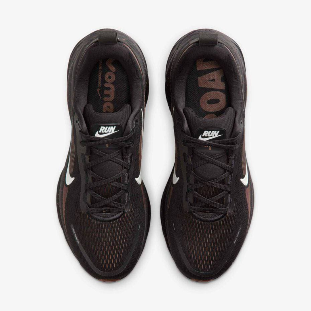 Nike Vomero 18 - Preto/Marrom