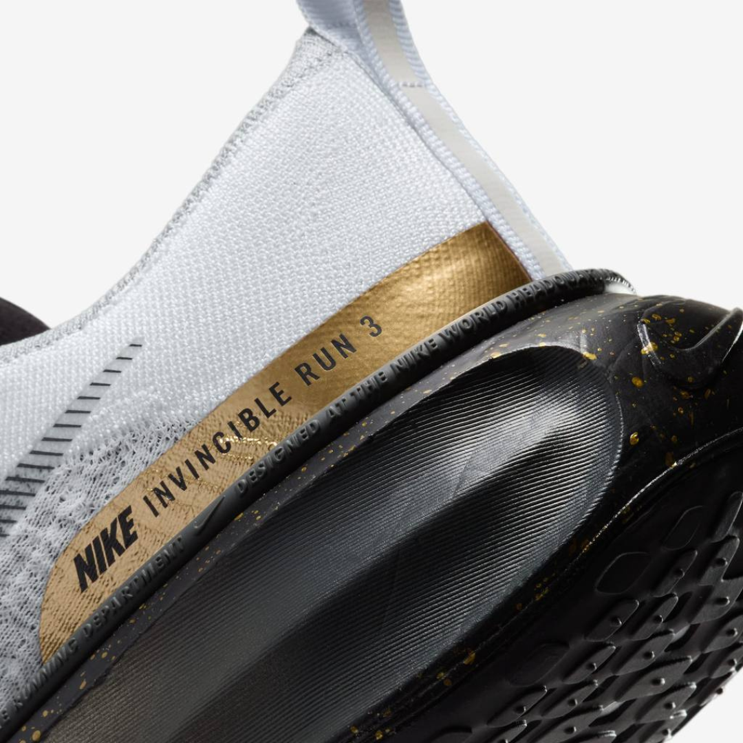 Nike Invincible Run 3 - Cinza/Preto Gold