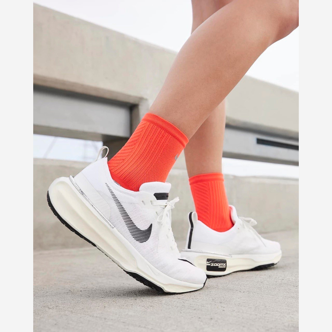 Nike Invincible Run 3 - Branco/Preto