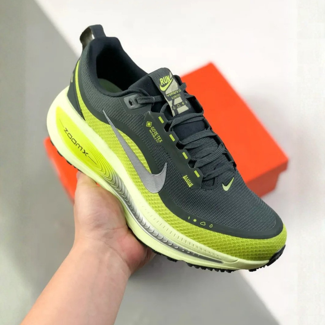 Nike Vomero 18 GORE-TEX - Verde Escuro/Verde Neon