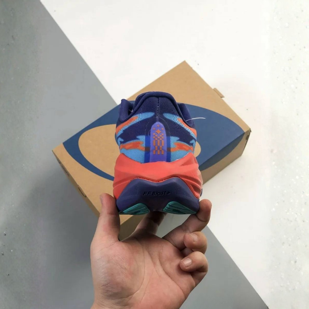 Asics Superblast 3 - Unissex - Azul/Laranja