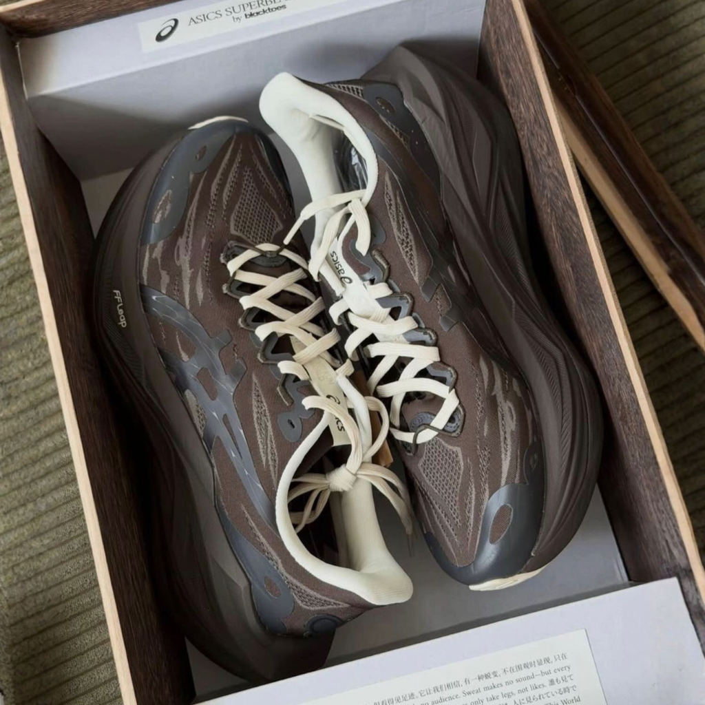 Asics Superblast 3 BT by Blacktoes