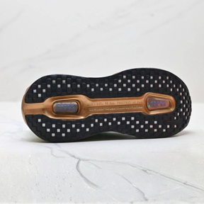 Nike Vomero Premium - Verde/Dourado