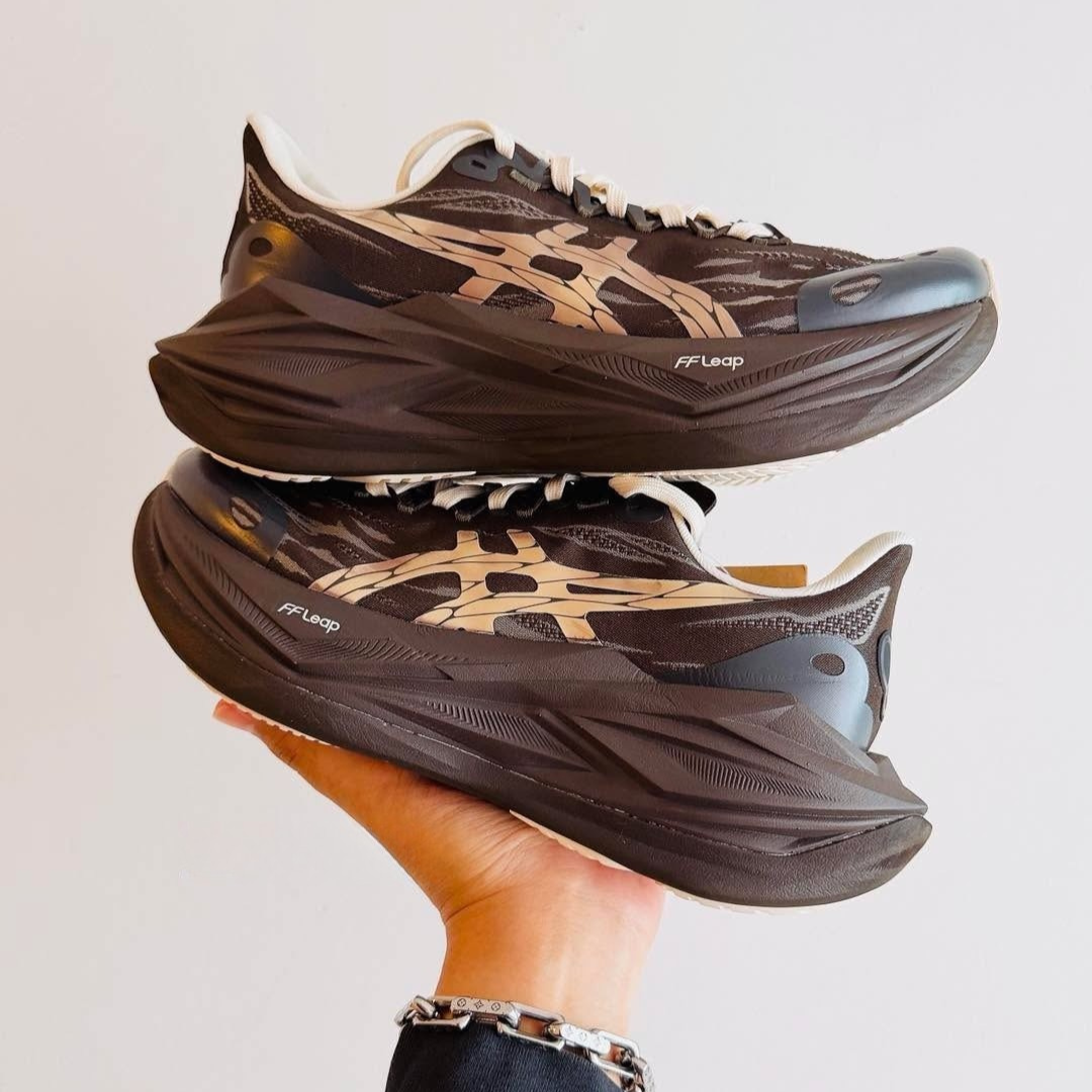 Asics Superblast 3 BT by Blacktoes