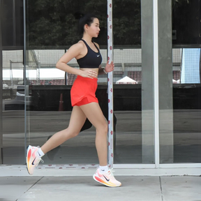 Nike Vomero 18 - Branco/Laranja