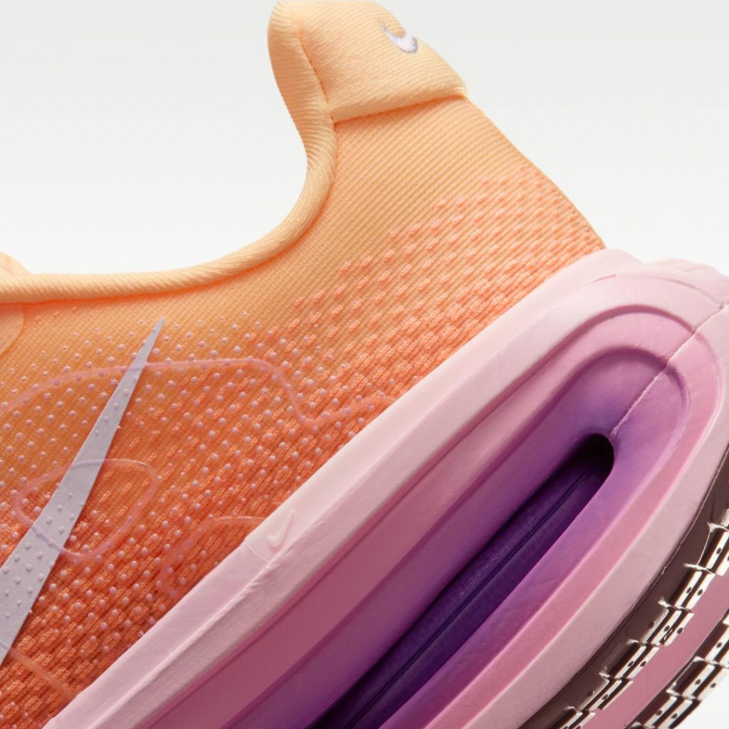 Nike Vomero Premium Tangerine Tint