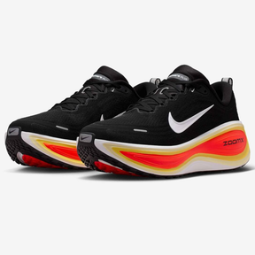 Nike Vomero Plus - Preto/Vermelho