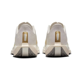 Nike Air Zoom Pegasus Plus - Marrom Claro/Bege