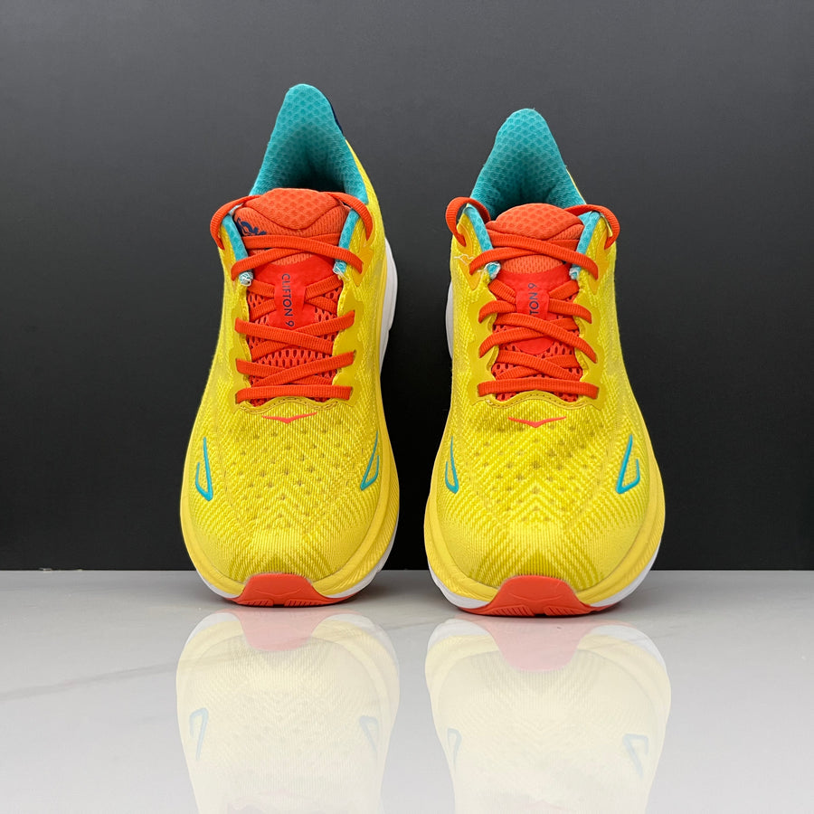 HOKA Clifton 9 Azul Marinho e Rosa – imagem 4 de 5