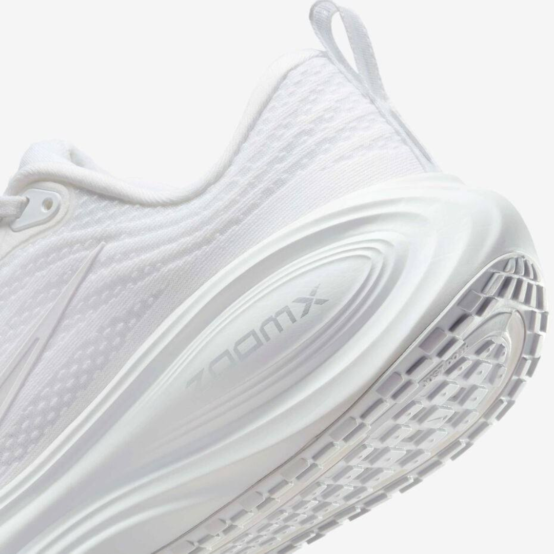 Nike Vomero Plus - Branco
