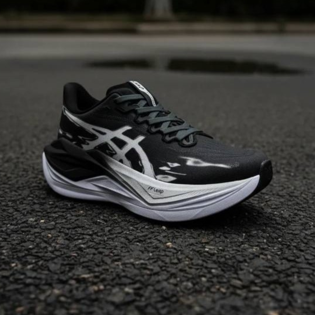 Asics Superblast 3 - Unissex - Preto/Branco/Cinza