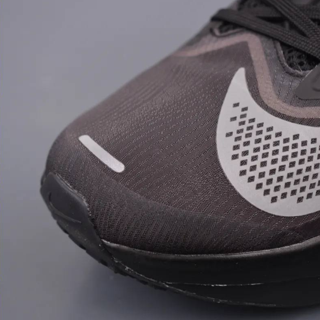 Nike Zoom Fly 6 - Preto/Branco