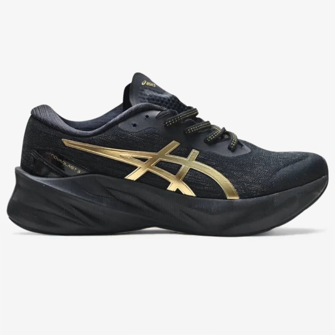 Asics Novablast 3 Preto/Dourado