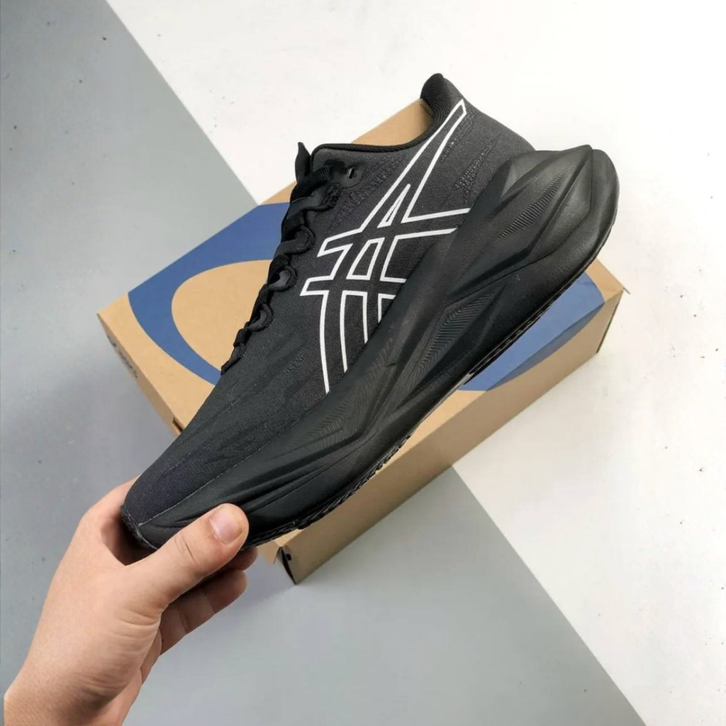 Asics Superblast 3 - Unissex - Preto