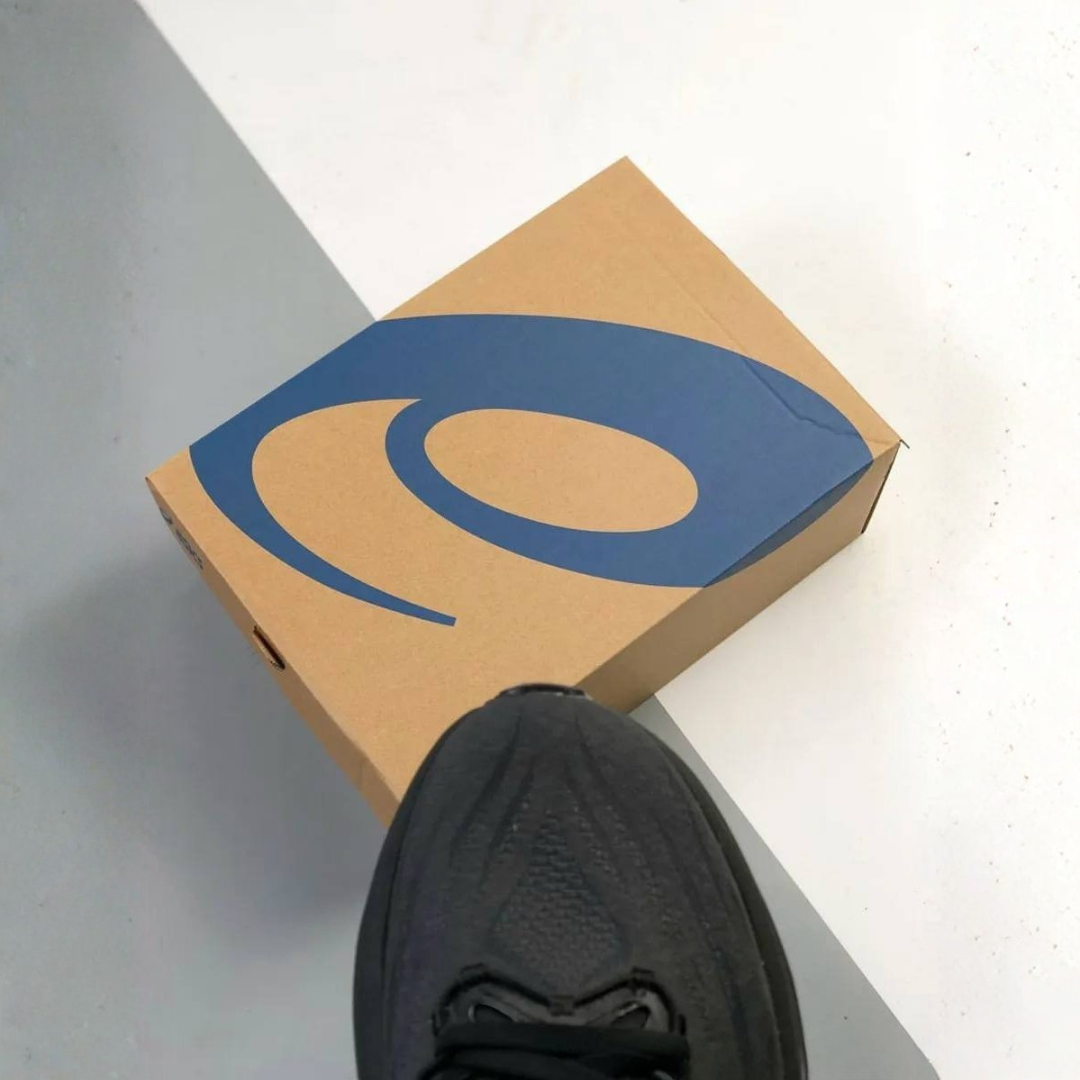 Asics Superblast 3 - Unissex - Preto