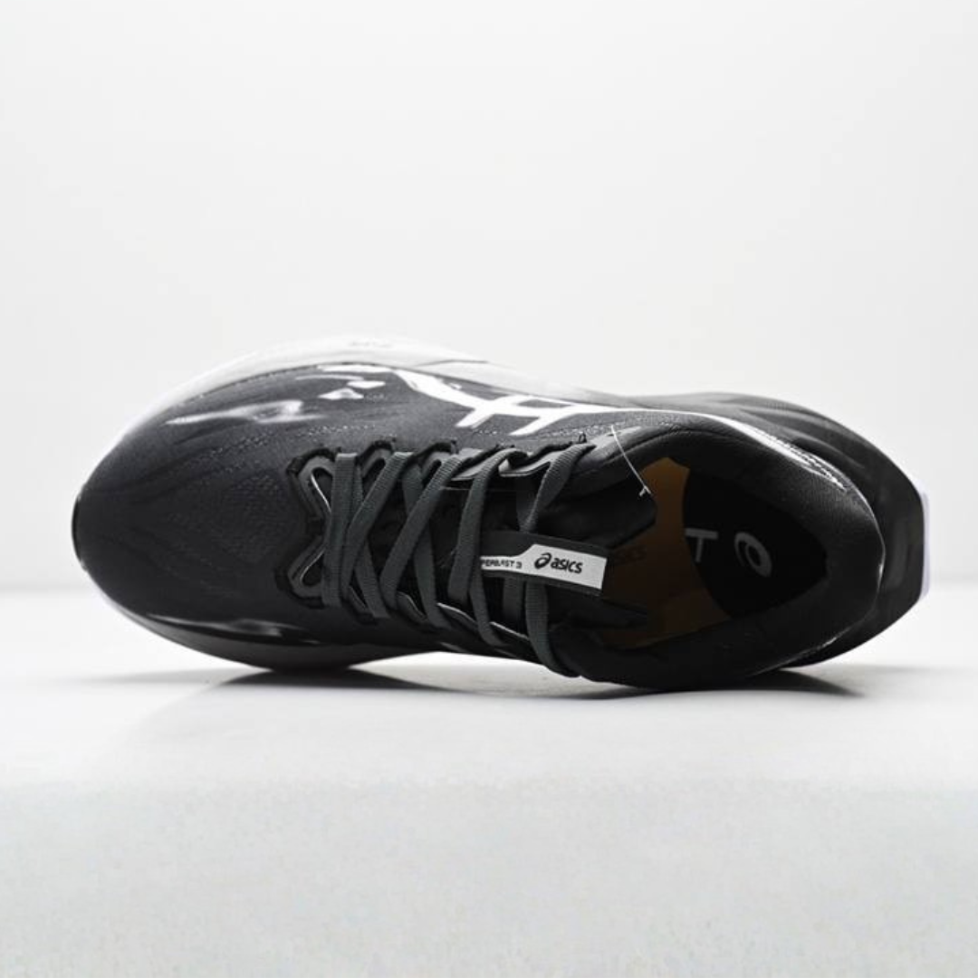 Asics Superblast 3 - Unissex - Preto/Branco/Cinza