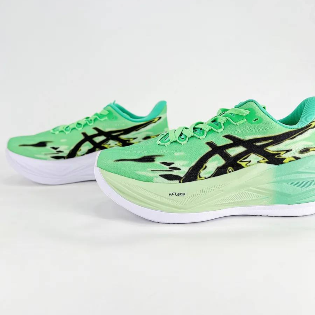 Asics Superblast 3 - Unissex - Verde/Preto