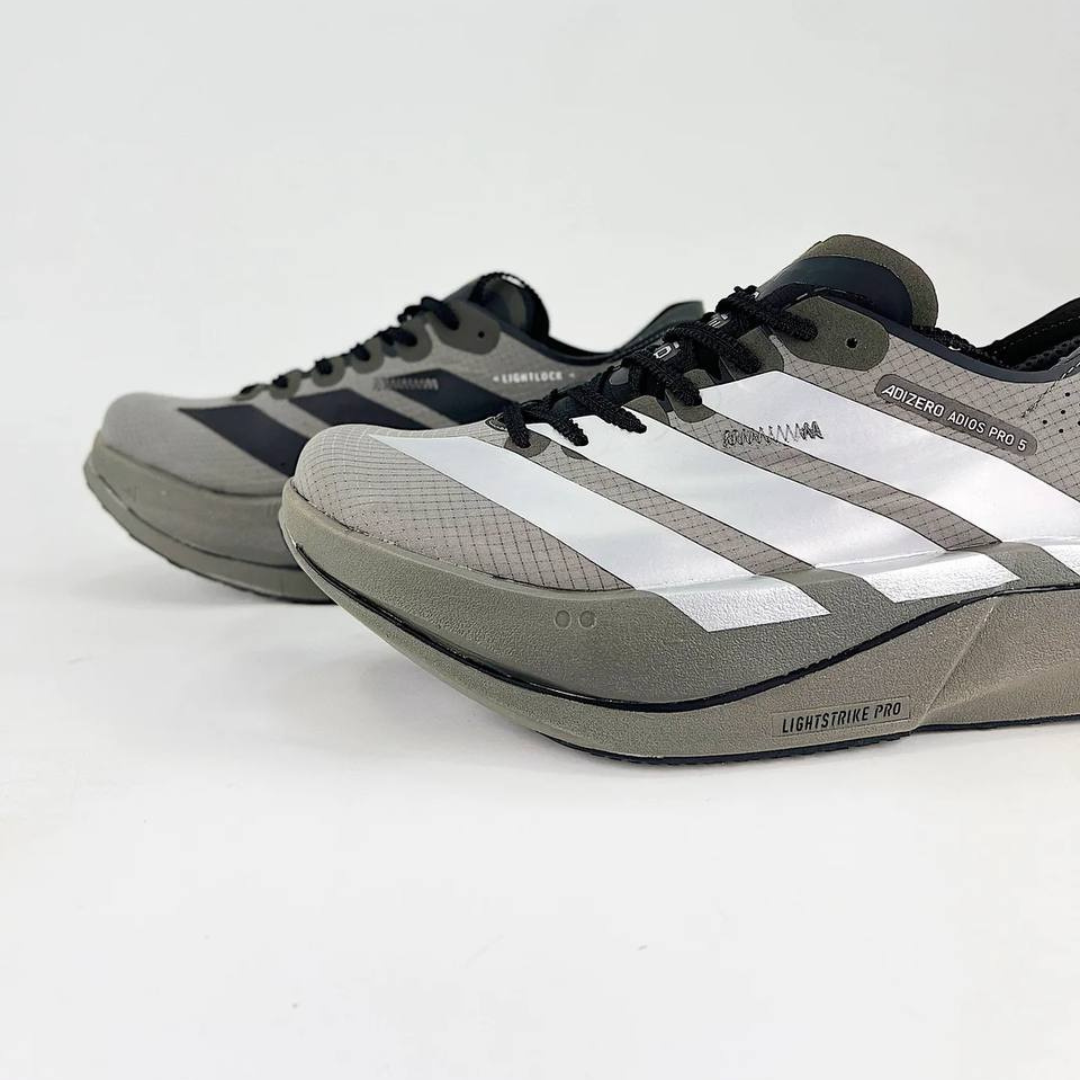 Adidas Adizero Adios Pro 5 - Cinza/Preto
