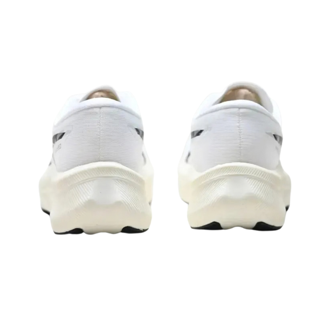 Asics Magic Speed 4 Branco / Preto
