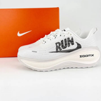 Nike Vomero Plus Run - Branco/Preto
