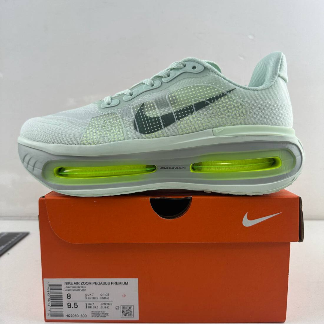 Nike Vomero Premium - Barely Volt