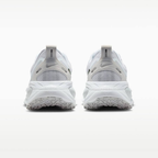 Nike Vomero 18 GORE-TEX - Branco/Cinza Metálico