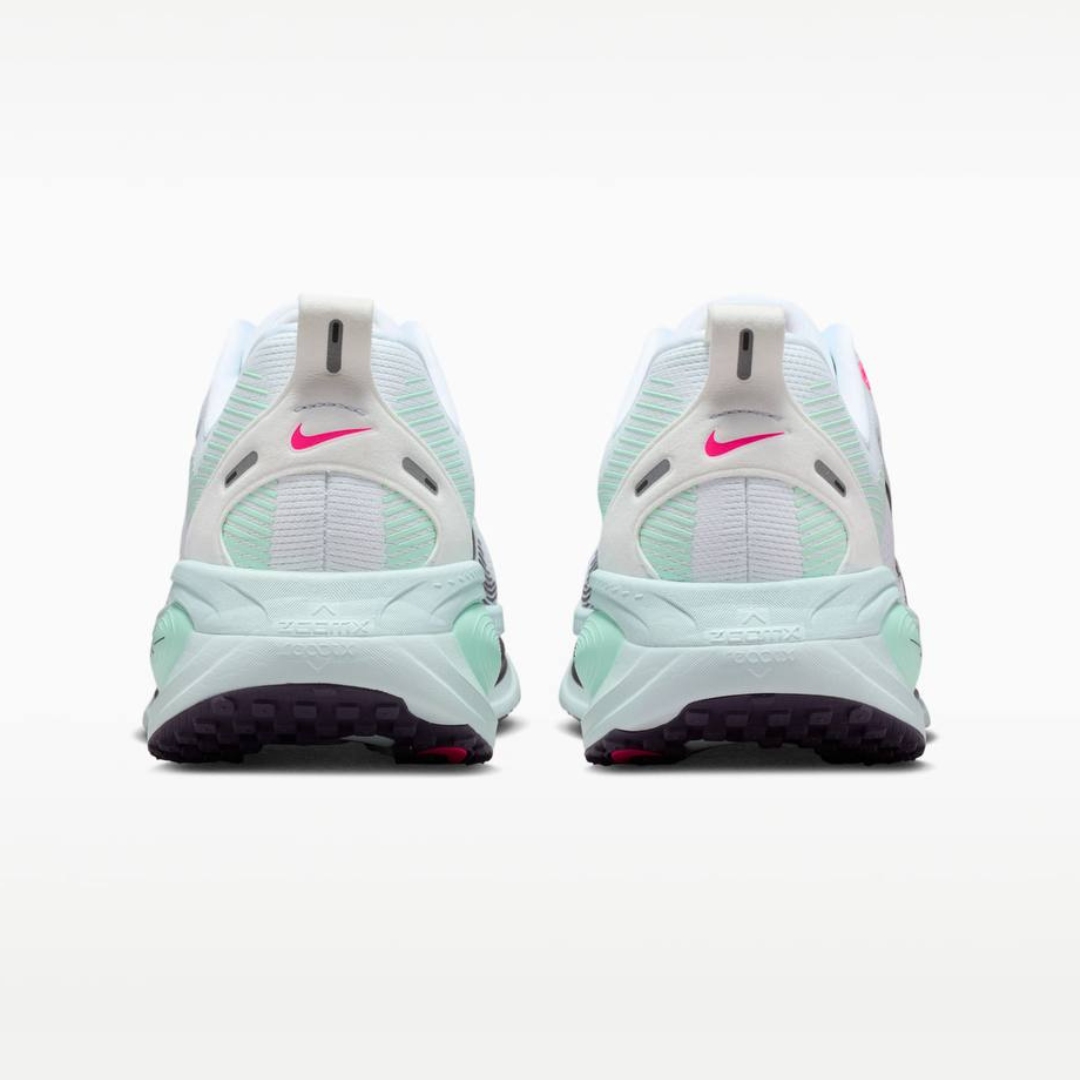 Nike Vomero 18 - Azul Glacial/Rosa