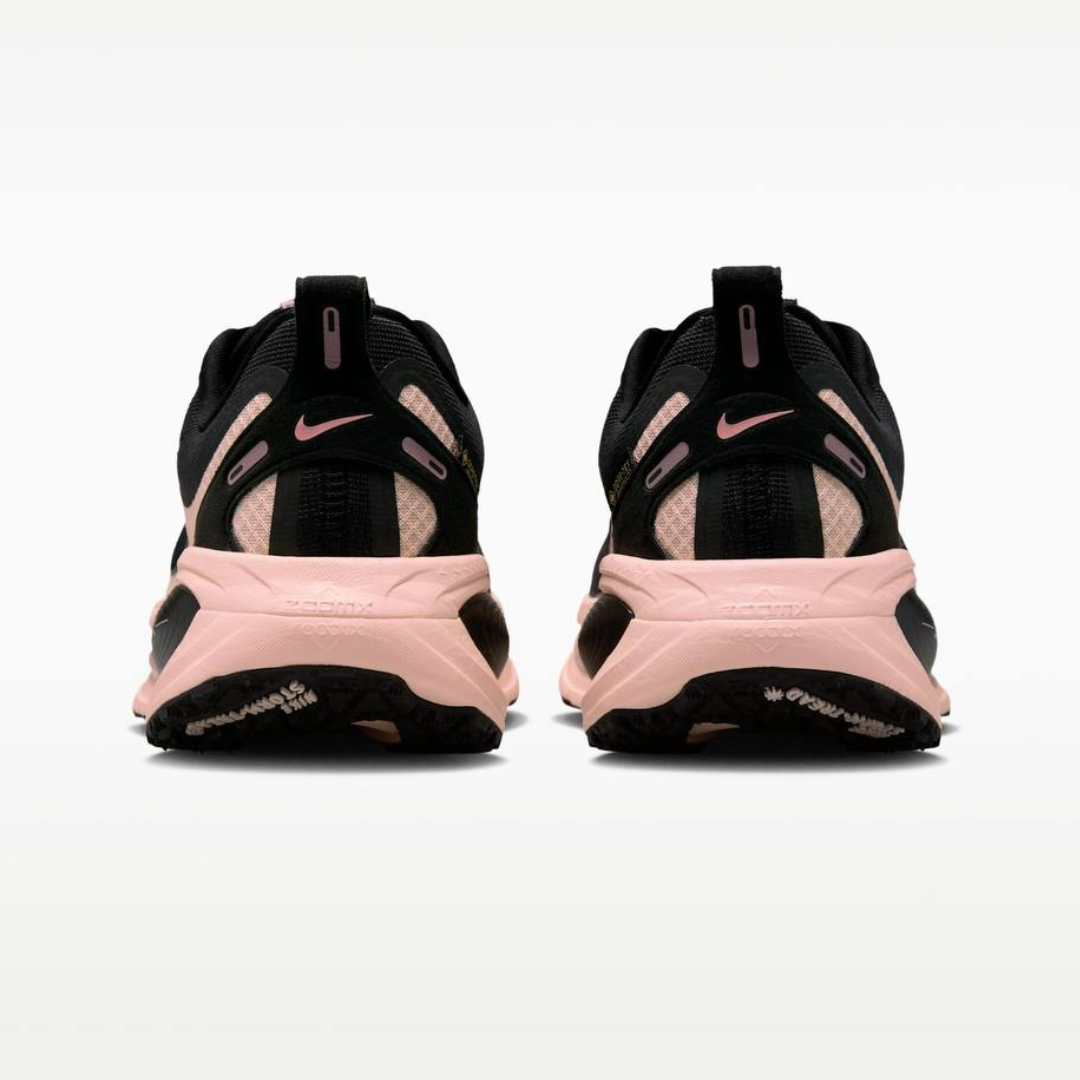 Nike Vomero 18 GORE-TEX - Preto/Rosa Claro
