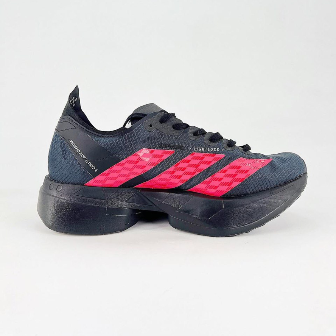 Adidas Adizero Adios Pro 4 Mercedes AMG Preto/Vermelho Lúcido Adidas Adizero Adios Pro 4 Mercedes AMG Preto/Vermelho Lúcido