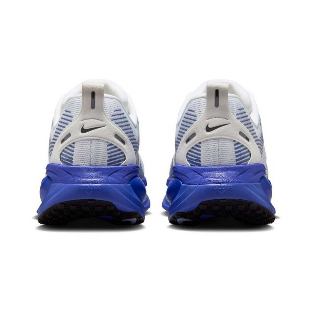 Nike Vomero 18 - Branco/Azul Marinho