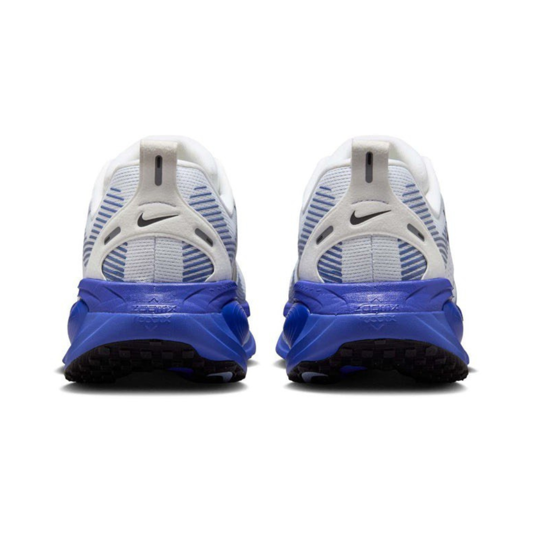 Nike Vomero 18 - Branco/Azul Marinho