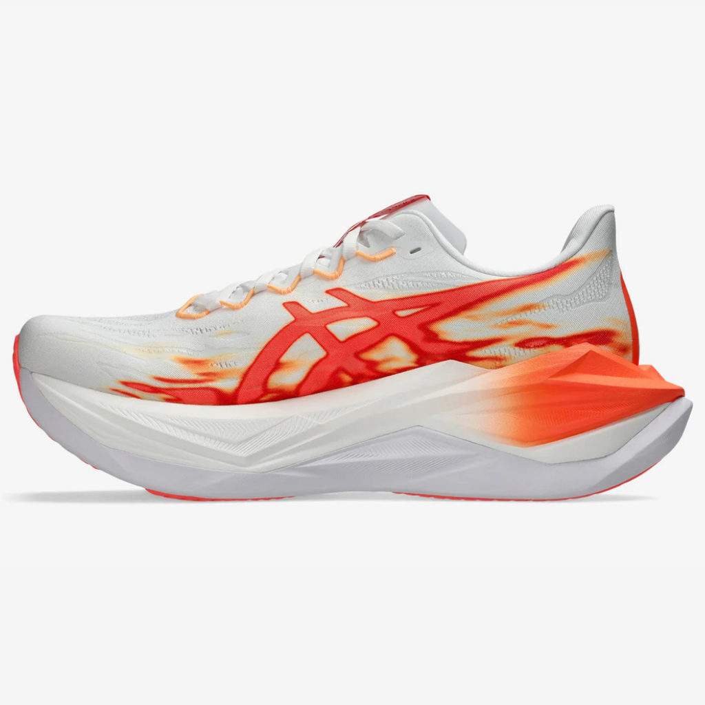 Asics Superblast 3 - Unissex - Branco/Laranja