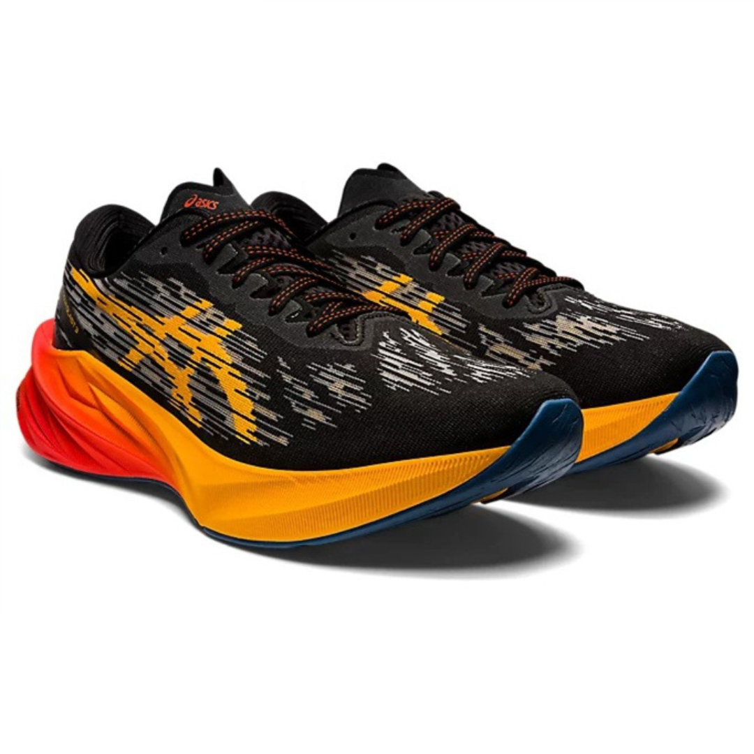 Asics Novablast 3 Preto com Vermelho e Laranja