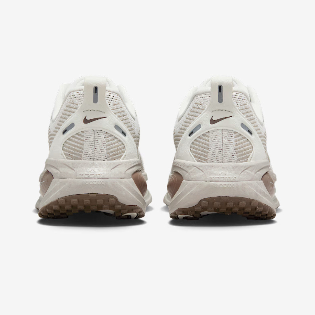 Nike Vomero 18 - Marrom-Vison