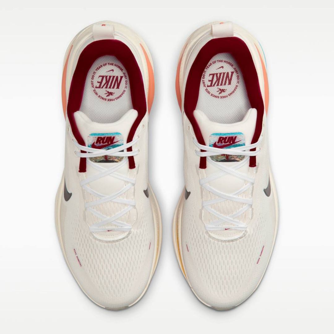 Nike Vomero 18 - Branco/Vermelho Vinho