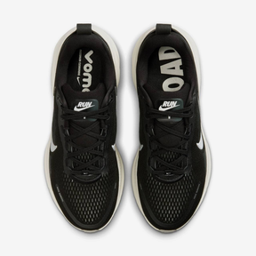 Nike Vomero 18 - Preto/Branco