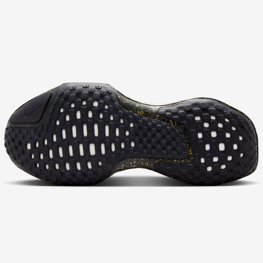 Nike Invincible Run 3 - Cinza/Preto Gold